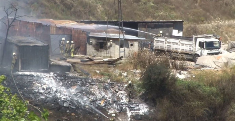 Sultangazi'de yeniden yangın: Plastik eşya deposu tekrar alev aldı