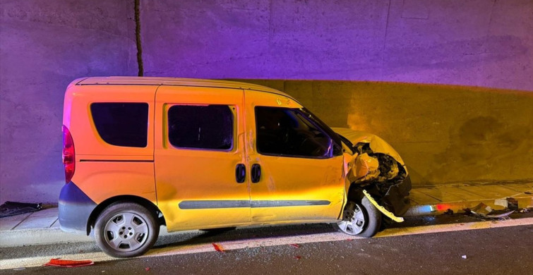 Sultangazi'de Zincirleme Trafik Kazası: 4 Yaralı