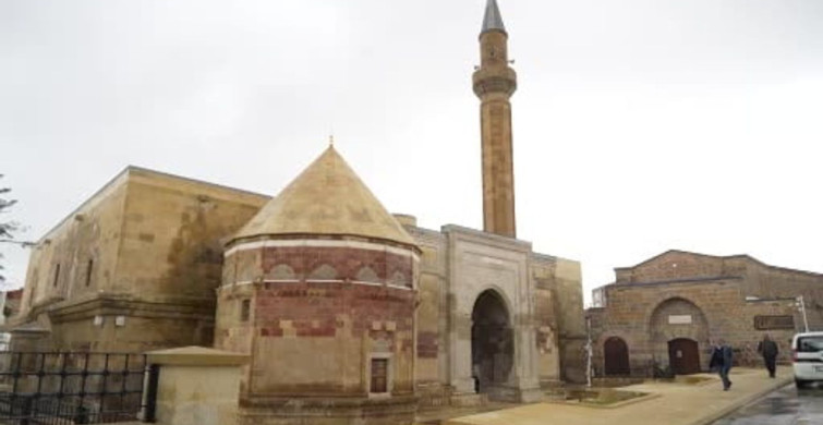 Sungurbey Camii'nde Restorasyon Tamamlandı: Tarihi Eser Yeniden İbadete Açılmaya Hazırlanıyor