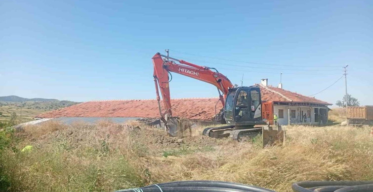 Sungurlu'da içme suyu şebeke hattı çalışmaları sürüyor
