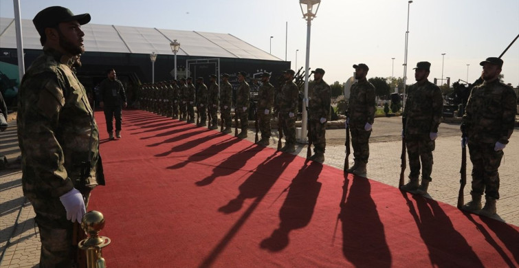 Suriye Devrimi Askeri Fuarı Şam'da Kapılarını Açtı