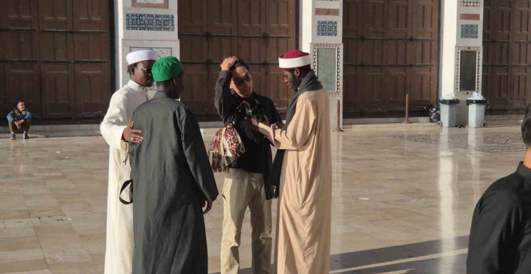 Suriye'de Emevi Camii'nde Bayram Namazı Coşkusu