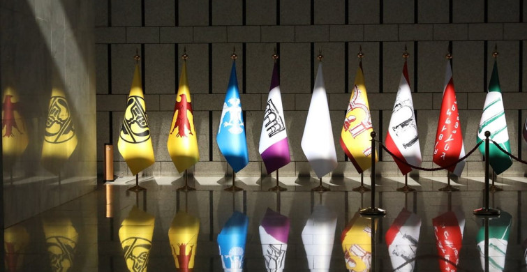 Suriye'de Geçmiş Medeniyetlerin Bayrakları İlk Kez Sergilendi