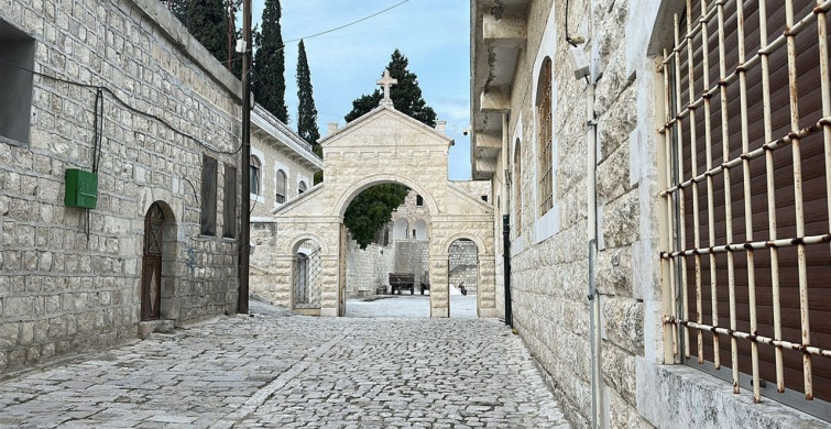 Suriyeli Hristiyanlar 61 Yıl Sonra Köylerine Dönüyor