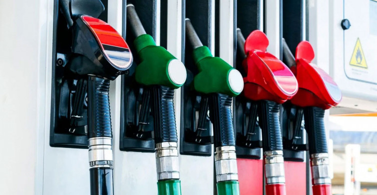 Sürücüleri nef aldıracak haber geldi: Benzine indirim geliyor