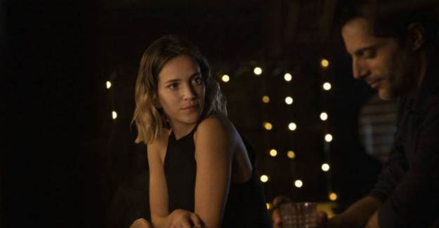 Sürükleyici Bir Polisiye Film: La Corazonada