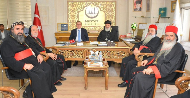 Süryani Ortodoks Kilisesi Patriği Kerim, Midyat Belediye Başkanı'nı Ziyaret Etti