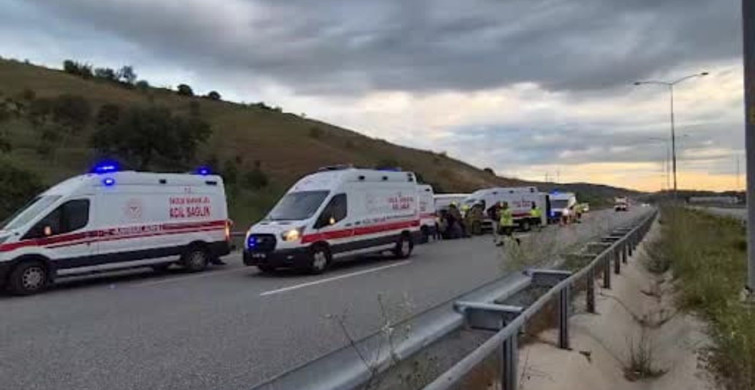 Susurluk'ta Yolcu Otobüsü Devrildi, 25 Yaralı