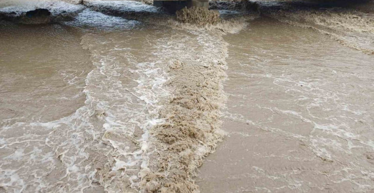 Tabakhane Deresi'nde Su Seviyesi Yükseldi