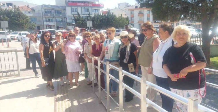 Taciz davasında kadın muhtara kadın meslektaşlarından destek