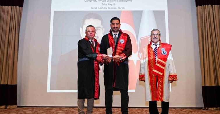 Taha Akgül'e Fahri Doktora Unvanı Verildi