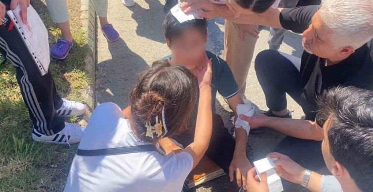 Takdir belgesi sevinci hastanede bitti: Yolun karşısına geçerken otomobil çarptı