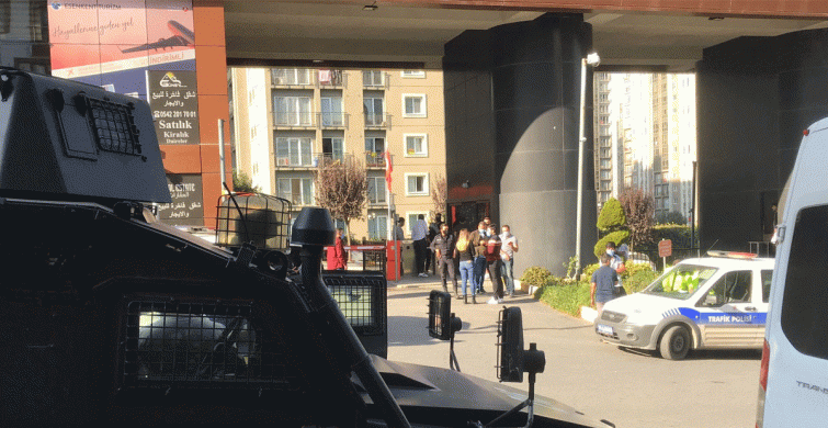 Taksiciler Arasında Çıkan 'Yolcu Alma' Kavgası Kanlı Bitti