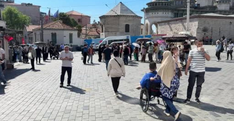Taksim'de Doğalgaz Kesintisi Esnafı Tüpe Zorladı
