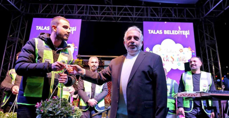 Talas Çiçek Şenliği'nde Grup Şantiye'den Unutulmaz Performans