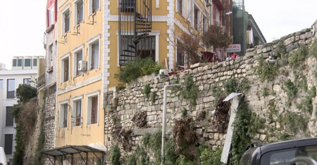 Tarih Üzerindeki Otel Yıkılıyor