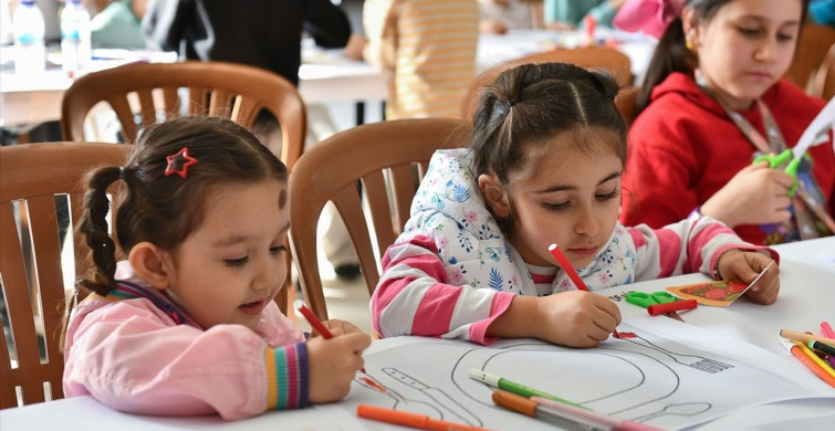 Tarihi Hangarlar Kültür ve Sanat Merkezine Dönüştürüldü