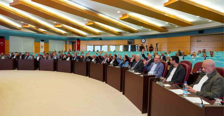 Tarsus Belediye Meclis Toplantısında Önemli Gelişmeler