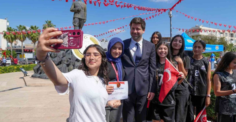 Tarsus'ta 19 Mayıs Coşkusu: Genç Sporcular Ödüllendirildi