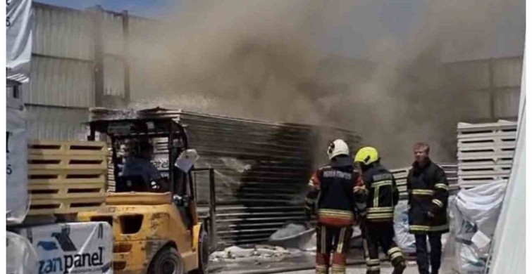 Tarsus'ta depo yangını paniğe neden oldu