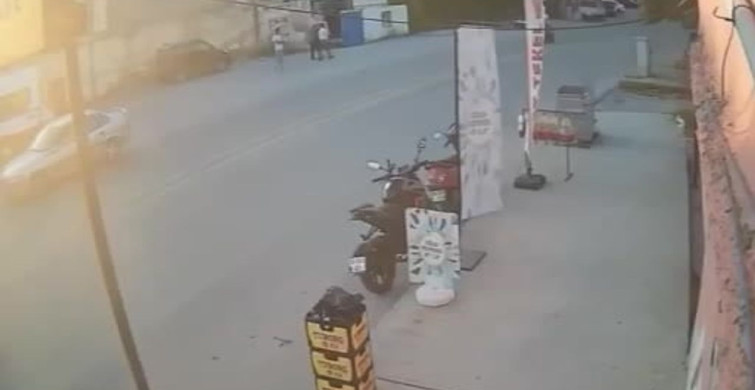Tarsus'ta Otomobil ile Motor Çarpıştı