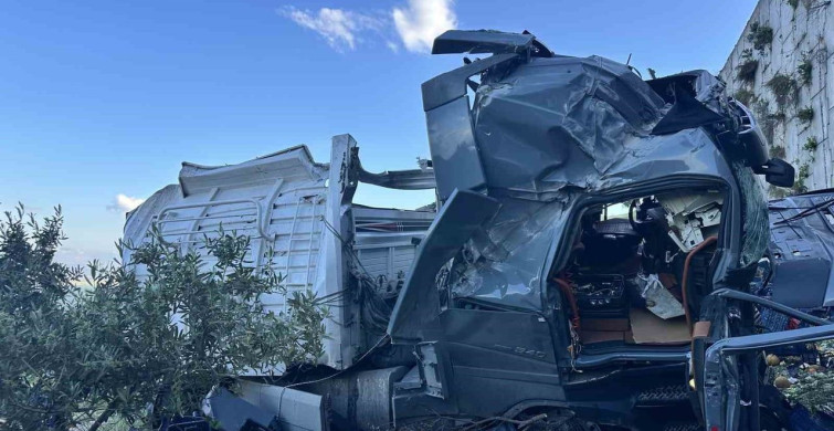 Tarsus'taki Viyadük Kazası: 3 Ölü 3 Yaralı