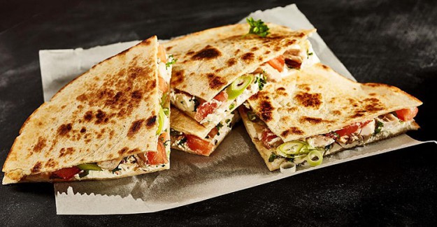 Tavada Kolay Quesadillas Tarifi