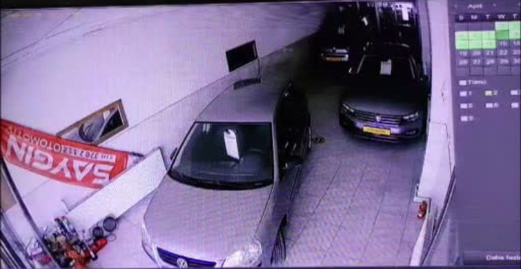 Tavas'ta Çocukların Yangın Tüpü İle Oyun Oynadığı Anlar Korkuttu