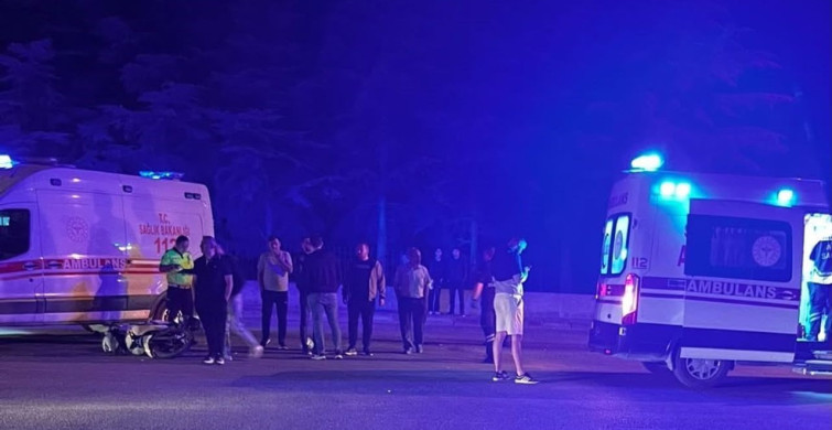 Tavşanlı'da kavşakta motosiklet kazası: 3 kişi yaralandı