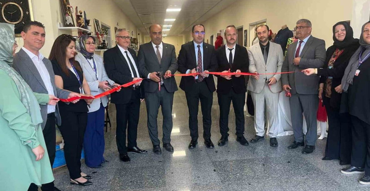 Tavşanlı'da Ruh Sağlığı Merkezi Kursiyerlerinin Eserleri Sergilendi