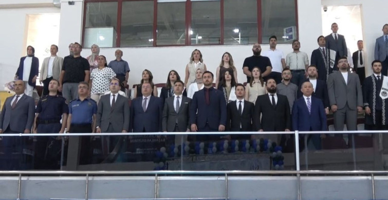 Tavşanlı’da sağlık bilimleri mezunları kep fırlattı