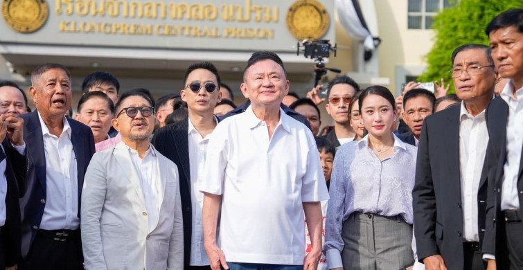 Tayland'ın Eski Başbakanı Thaksin Shinawatra şartlı tahliye edildi