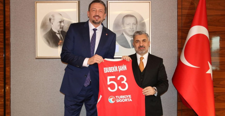 TBF Başkanı Hidayet Türkoğlu, Türk Telekom CEO'su Ebubekir Şahin ile Bir Araya Geldi