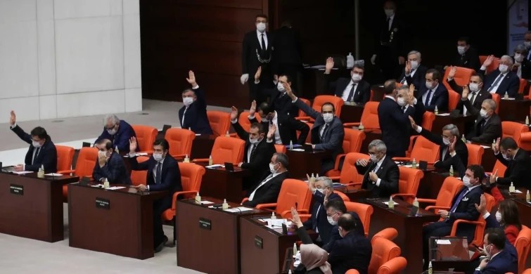 TBMM Adalet Komisyonu onayladı: 8. Yargı Paketi’nin ilk 14 maddesi kabul edildi!