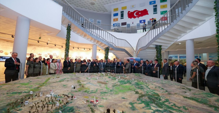 TBMM Başkanı Kurtulmuş, Afyonkarahisar'da Ziyaretlerde Bulundu