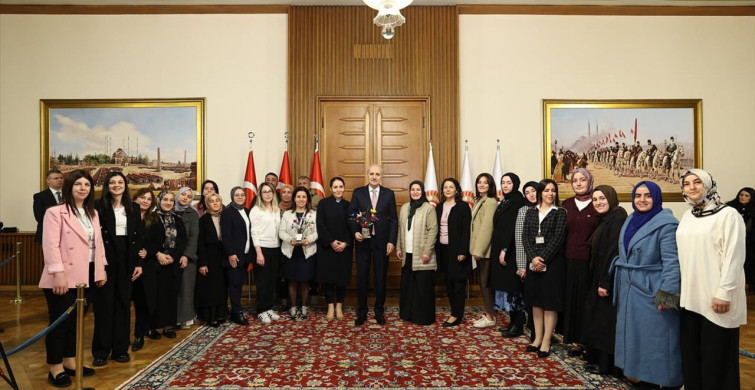 TBMM Başkanı Kurtulmuş, Bayramda Personeliyle Bir Araya Geldi