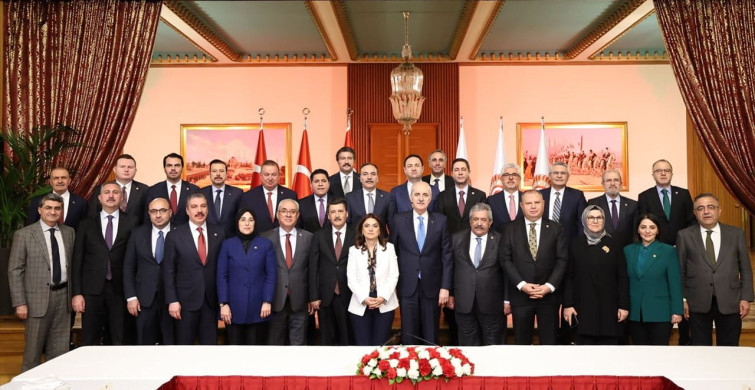 TBMM Başkanı Kurtulmuş, İftarda Komisyon Üyeleriyle Buluştu