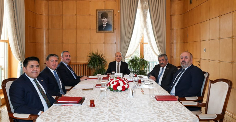 TBMM Başkanı Kurtulmuş, Siyasi Parti Temsilcileriyle Görüştü