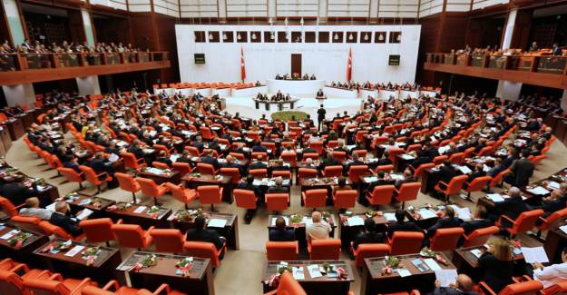TBMM'de Tarihi Seçim Başladı: Meclis Başkanı Kim Olacak?