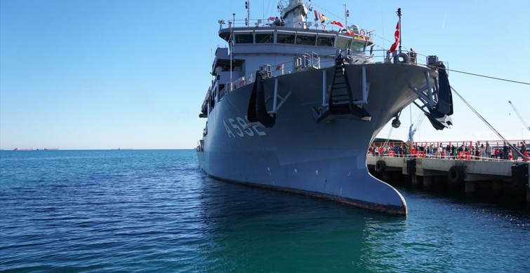 TCG Alemdar Tekirdağ'da Ziyarete Açıldı TCG Alemdar Tekirdağ'da Ziyarete Açıldı