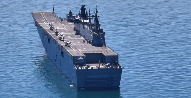 TCG Anadolu ve Denizaltı, SAHA EXPO 2026 Kapsamında İstanbul Açıklarında