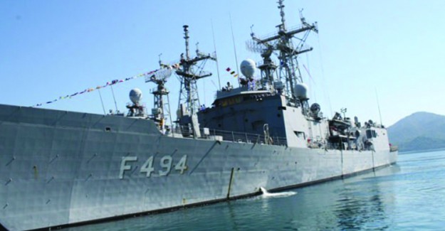 TCG Gökçeada Fırkateyni Katar'a Geldi
