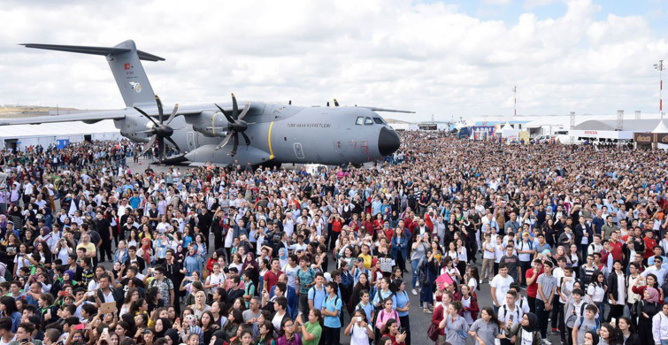 TEKNOFEST 2022 Hazırlıkları Başladı! Selçuk Bayraktar Çarşamba Havalimanı'na İniş Yaptı