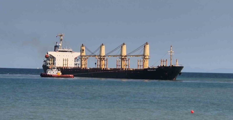 Tekirdağ açıklarında yük gemisi kurtarma çalışmaları devam ediyor
