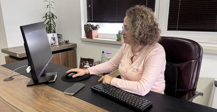 Tekirdağ Halk Kütüphanesi Müdürü Hamide Çakır, Yılın Kareleri Oylamasına Katıldı