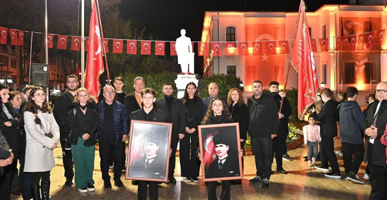 Tekirdağ'da Atatürk'ü Anma Etkinliği Düzenlendi