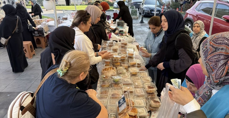 Tekirdağ'da Filistin'e Destek İçin Hayır Çarşısı Açıldı