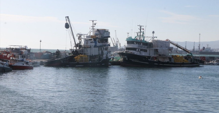 Tekirdağ'da Lodos Deniz Ulaşımını Olumsuz Etkiliyor