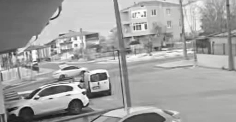 Tekirdağ'da Otomobil ile Motosiklet Çarpıştı: Kazaya Ait Görüntüler Ortaya Çıktı