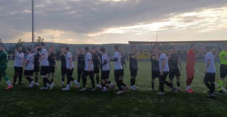 Tekirdağ'da Polis ve Roman Vatandaşlar Dostluk Maçında Buluştu